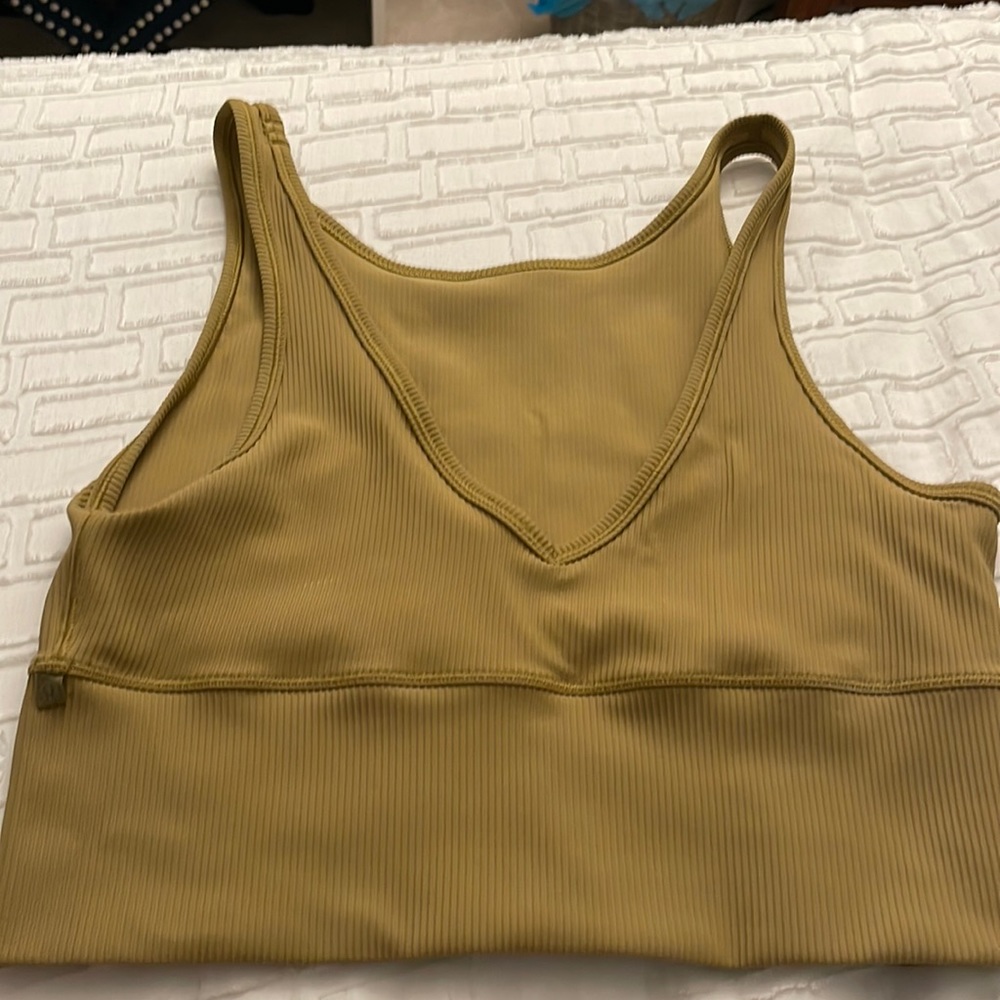 Lululemon SIZE 8 Power Pivot ribbed tank top